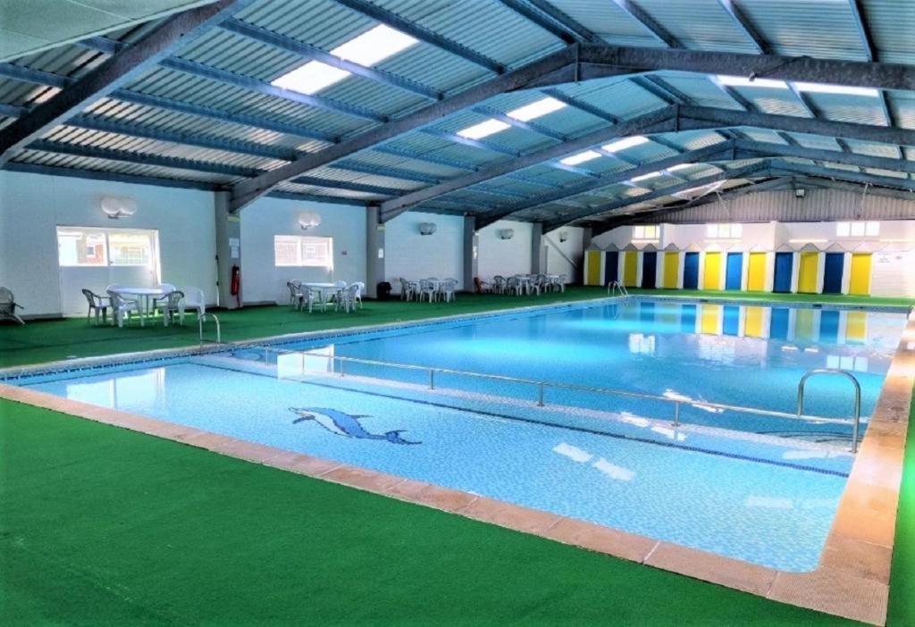 17 Breakaway Chalet غريت يورماوث المظهر الخارجي الصورة